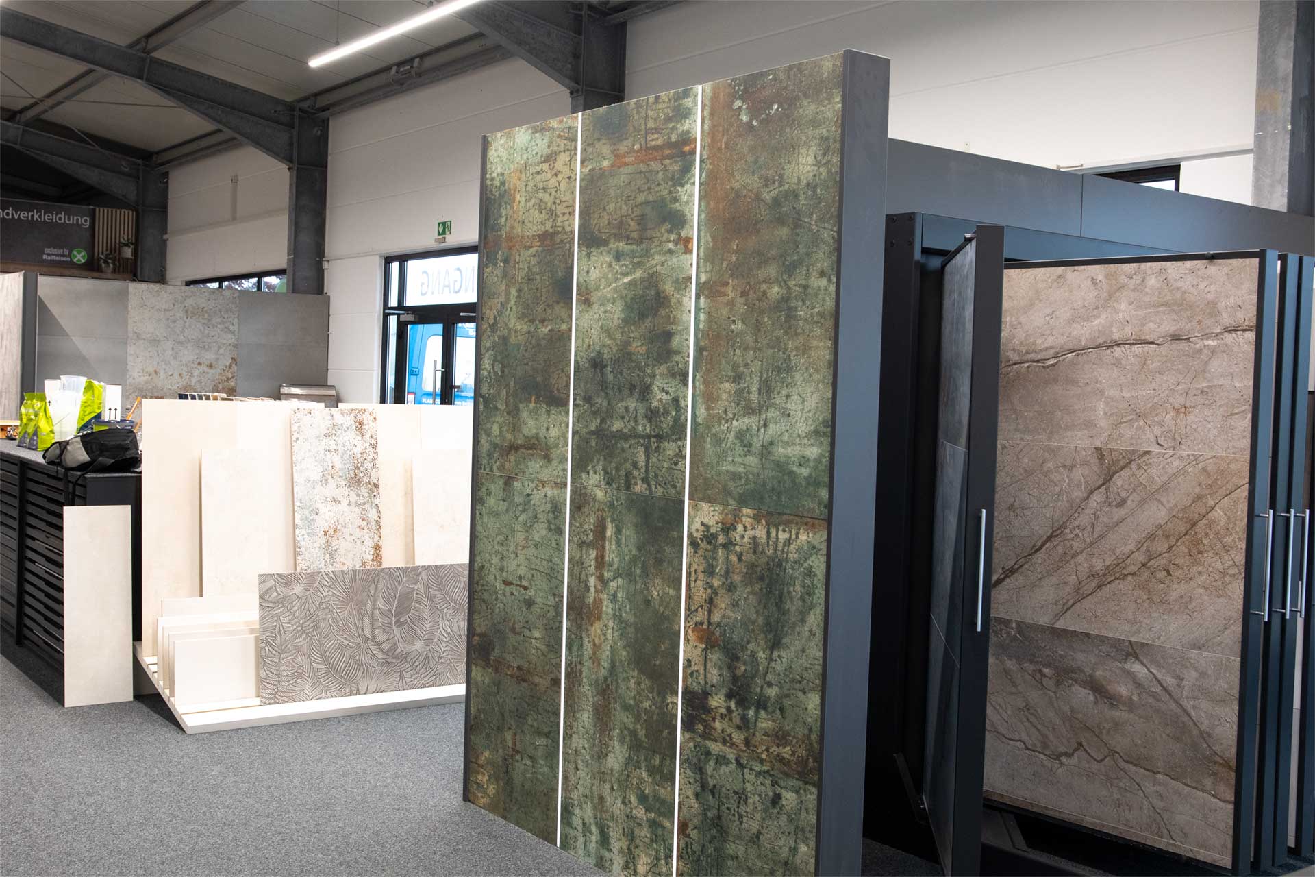 Fliesen und Naturstein